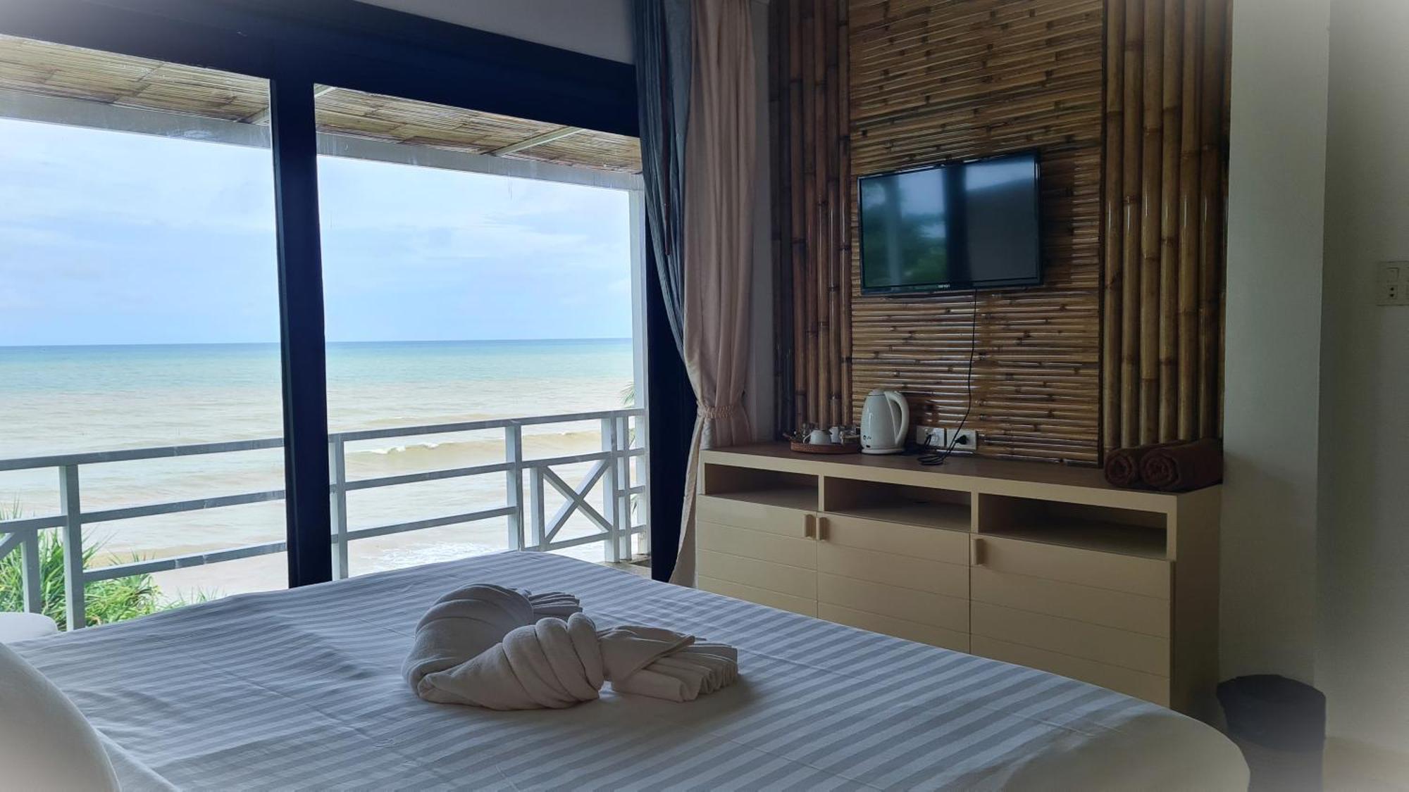 Moonlight Bay Ko Lanta
