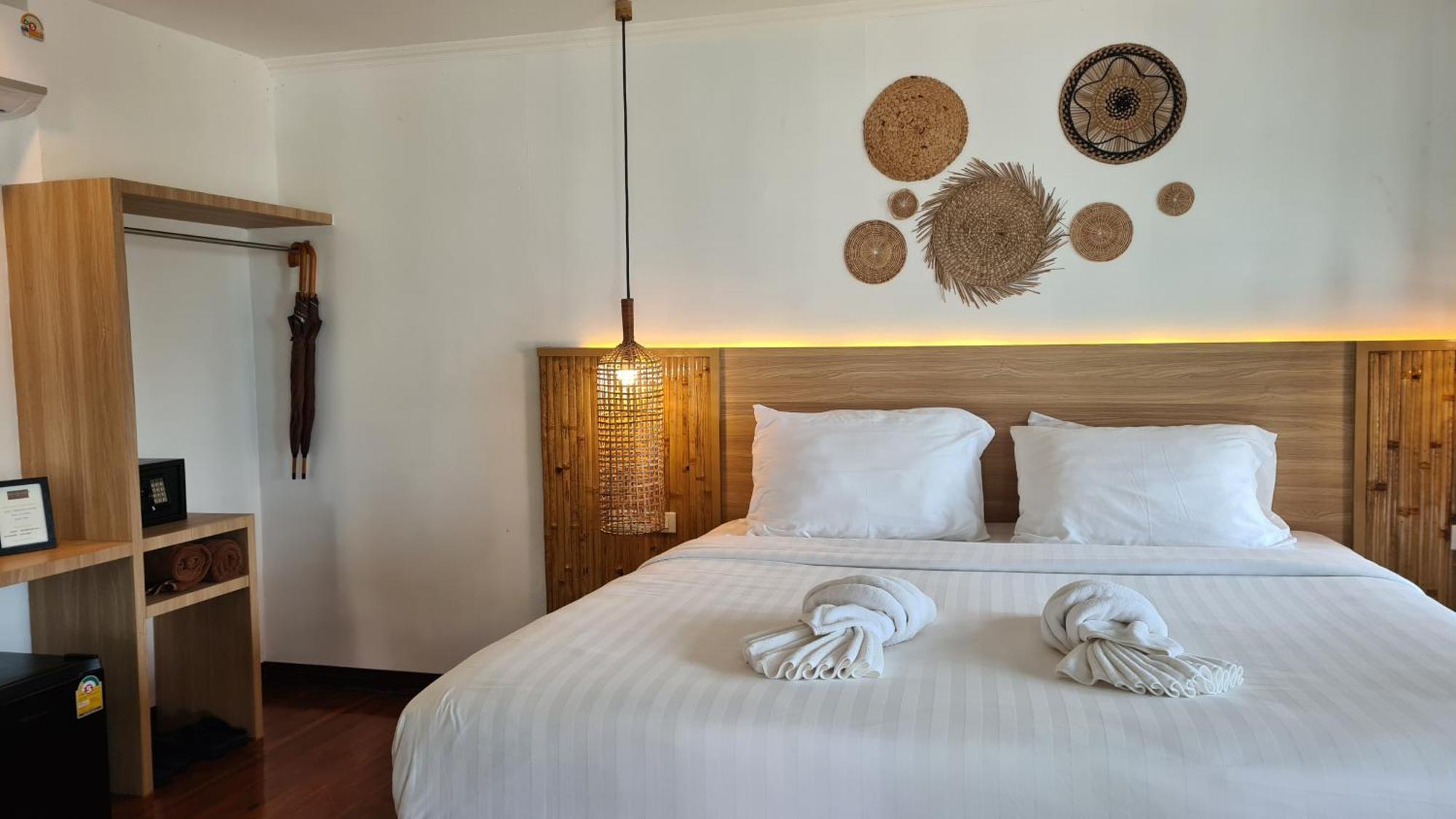 Moonlight Bay Ko Lanta
